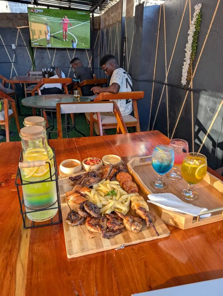 Food and drinks served at Likaka